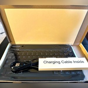 Brand new Arteck HB030B Bluetooth Keyboard